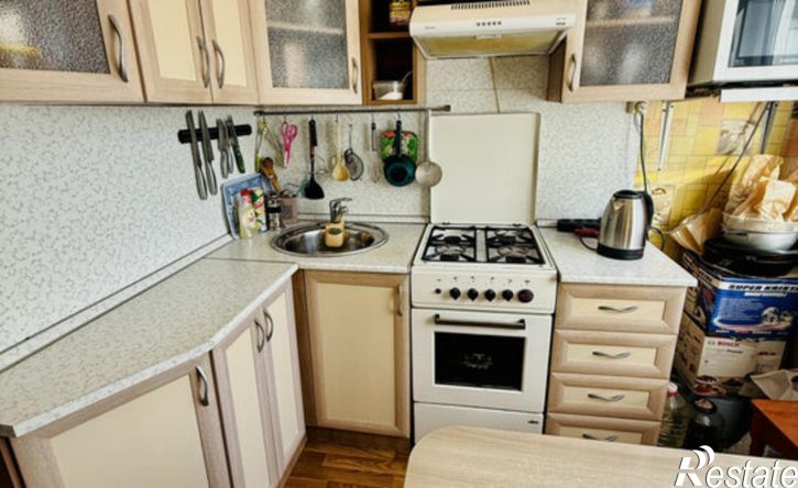 3-комн квартира улица Адмирала Кузнецова, 27,  д. 27