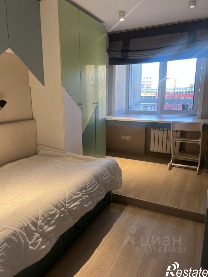 3-комн квартира улица Серафимовича, 20,  д. 20