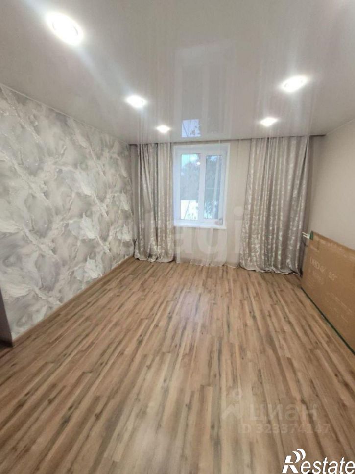 Комната улица Адмирала Макарова, 12 к1,  д. 12 к1