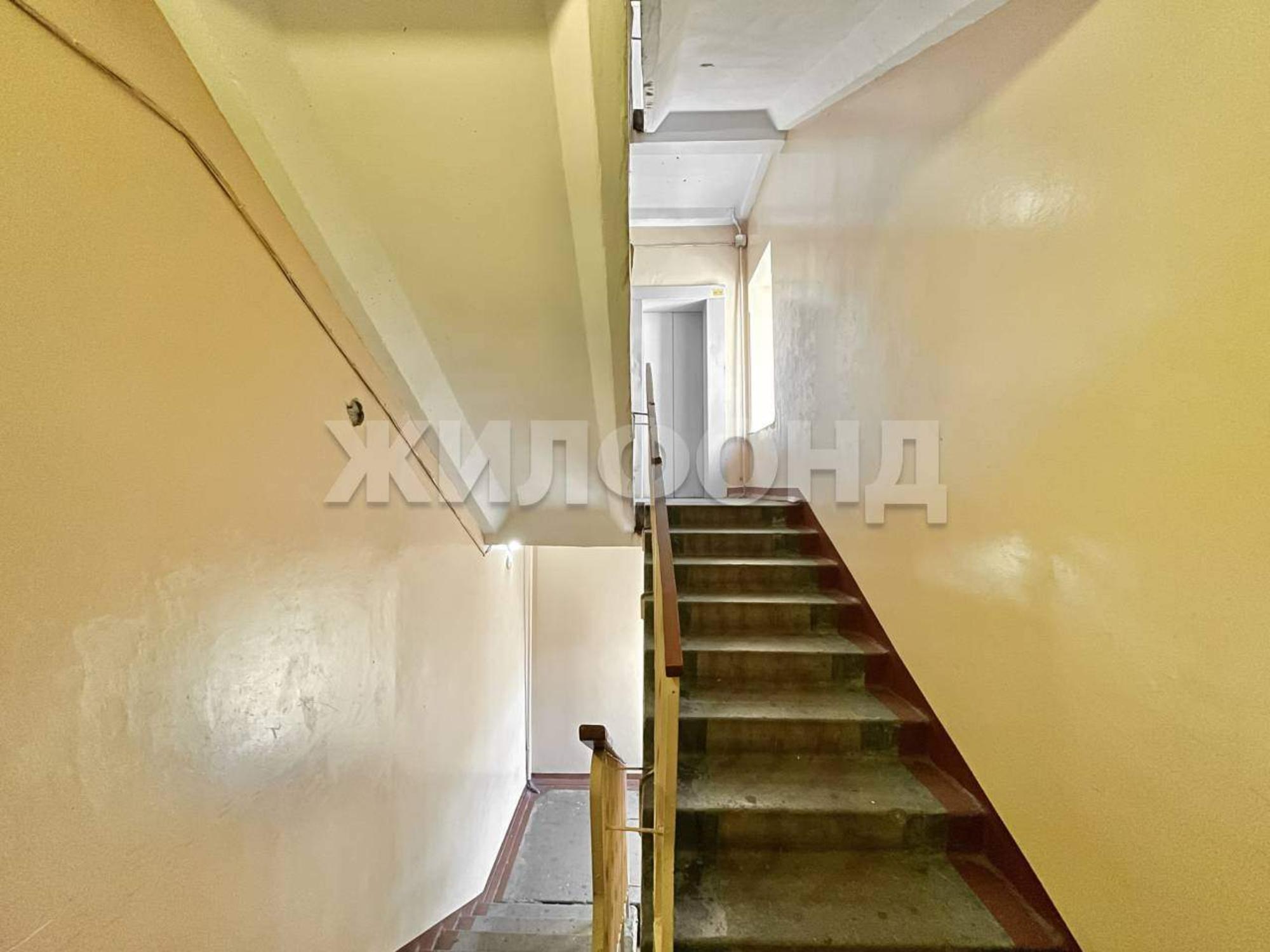 Купить комнату за 1 470 000 рублей на Самойло улица, д.10к1