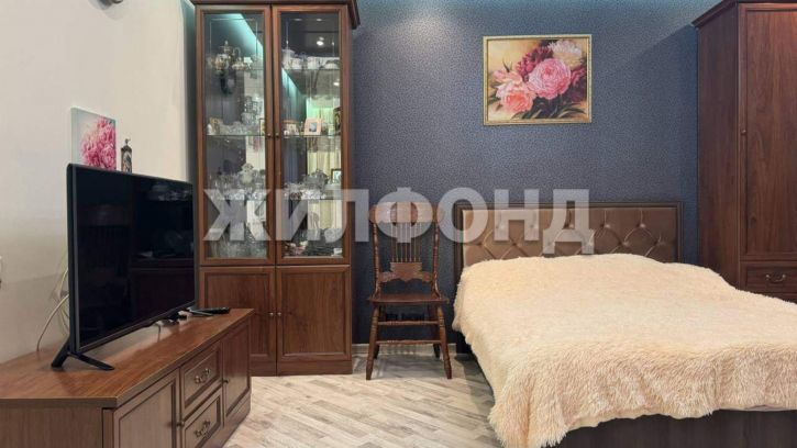 2-комн квартира Суворова улица, д.12