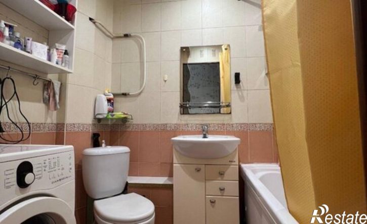 2-комн квартира пр-кт Дзержинского, 1 2,  д. 1 2,  к. 2