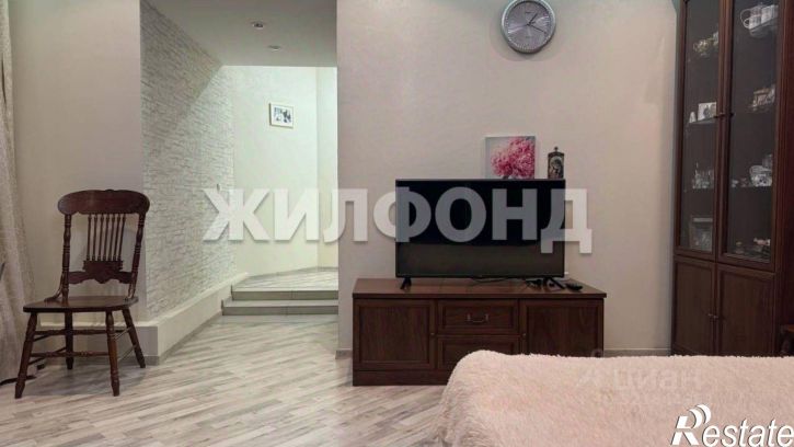 2-комн квартира улица Суворова, 12,  д. 12