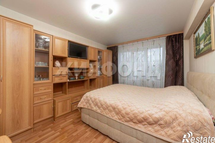 4-комн квартира улица Воронина, 39,  д. 39