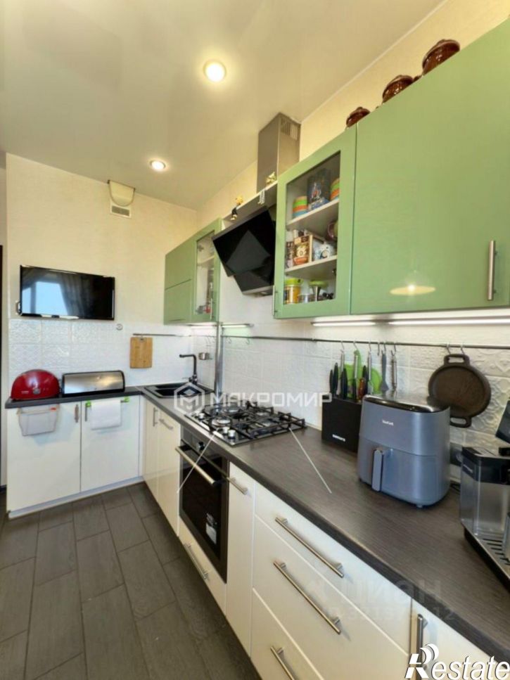 4-комн квартира улица Терёхина, 6,  д. 6