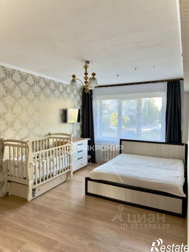 3-комн квартира улица Фёдора Абрамова, 16,  д. 16