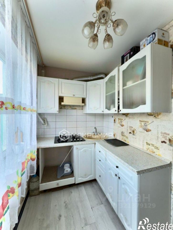 3-комн квартира улица Фёдора Абрамова, 16,  д. 16