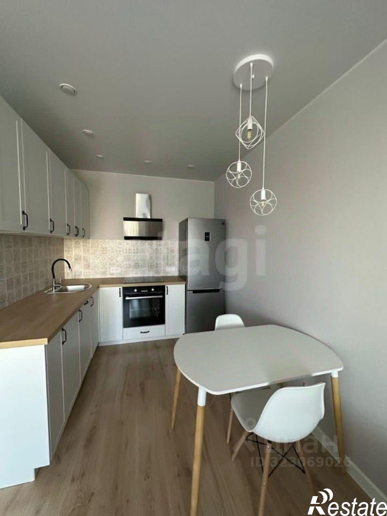 Сдать квартиру за 45 000 рублей на улица Выучейского, 47 к1