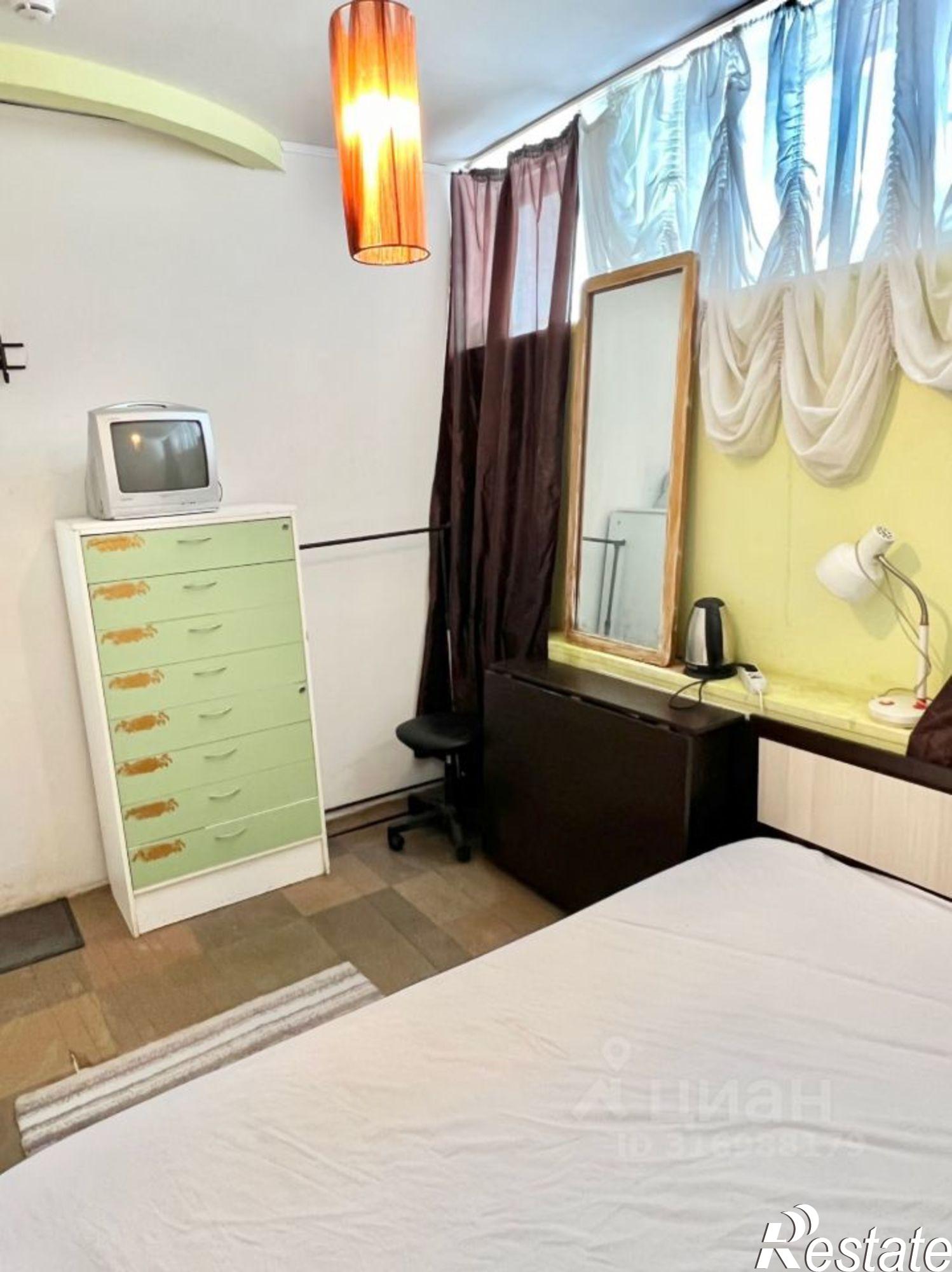 Сдать комнату за 9 000 рублей на проспект Ломоносова, 15 к1