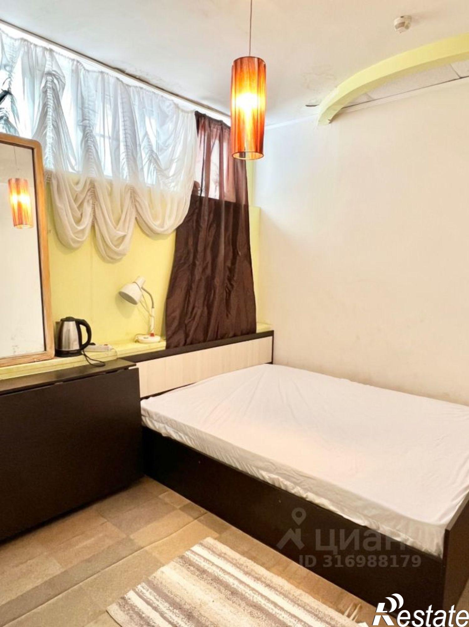 Сдать комнату за 9 000 рублей на проспект Ломоносова, 15 к1