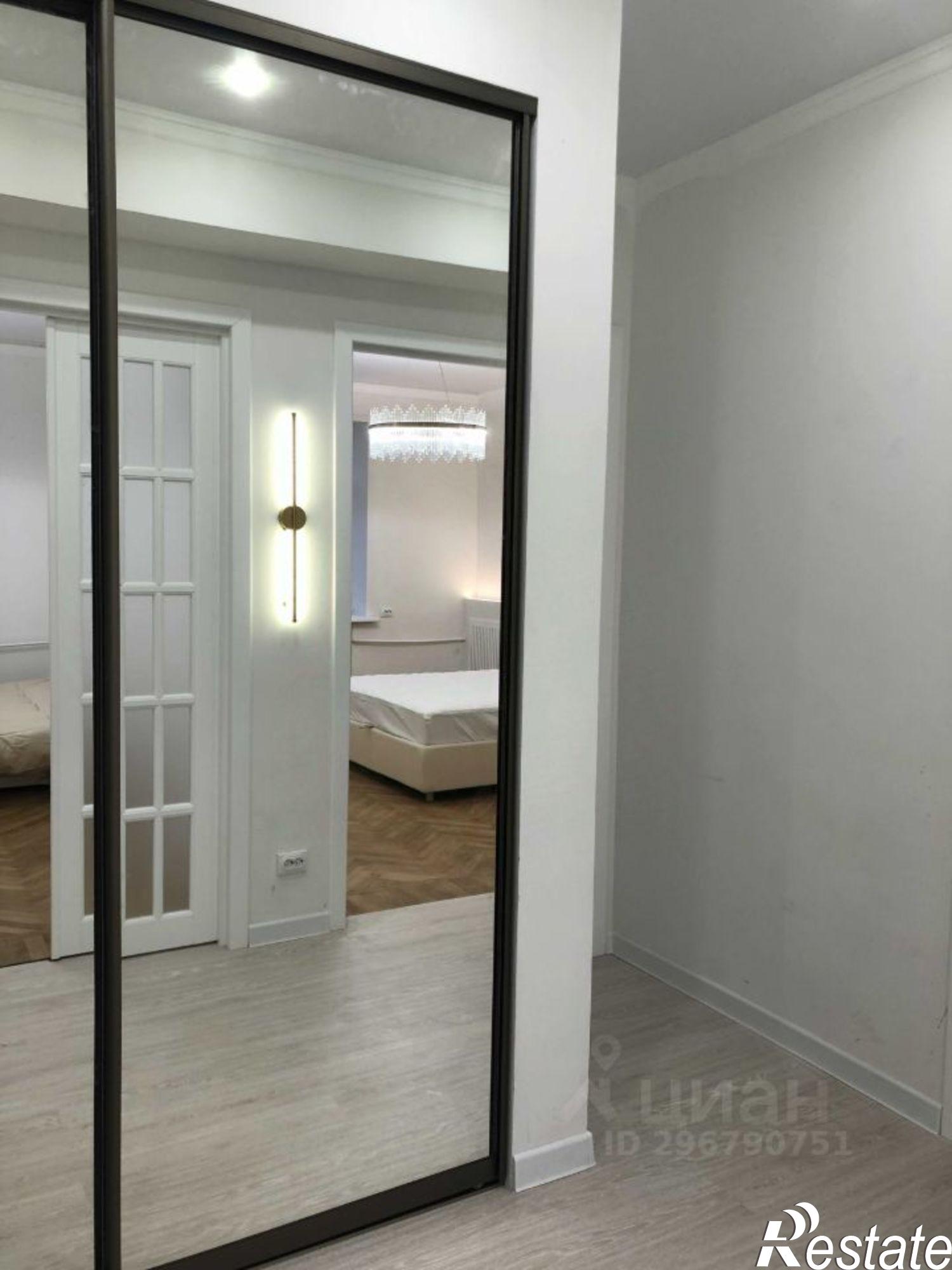 Купить квартиру за 7 700 000 рублей на Никольский проспект, 86