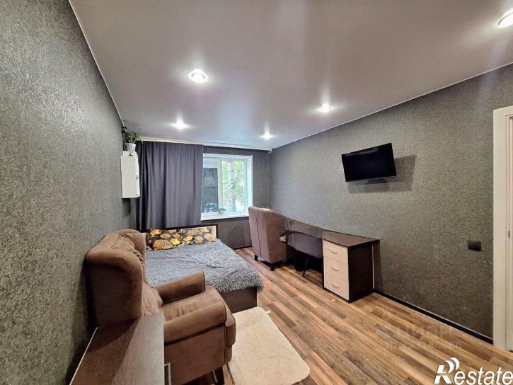 2-комн квартира улица Воронина, 45 к3,  д. 45 к3