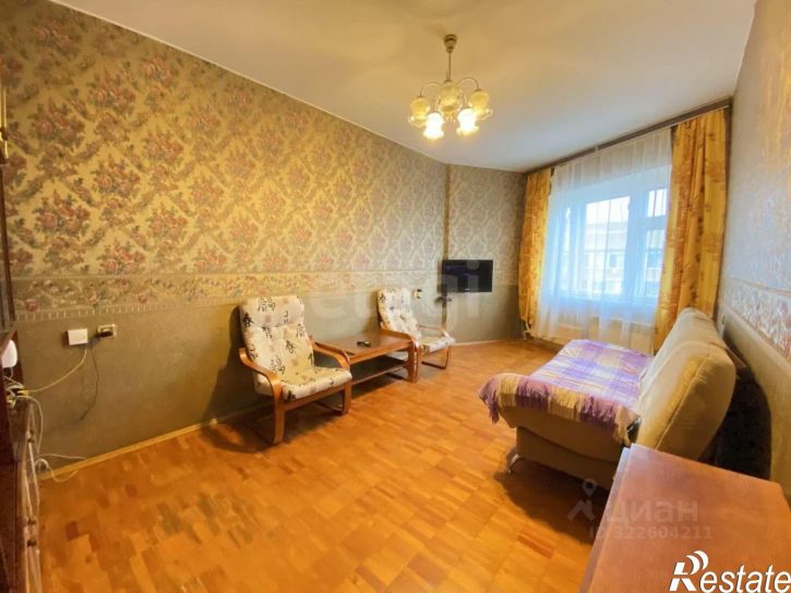 3-комн квартира улица Гайдара, 42,  д. 42