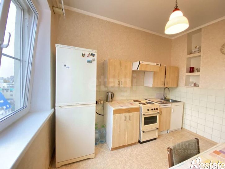 3-комн квартира улица Гайдара, 42,  д. 42