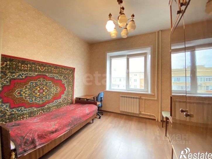 3-комн квартира улица Гайдара, 42,  д. 42