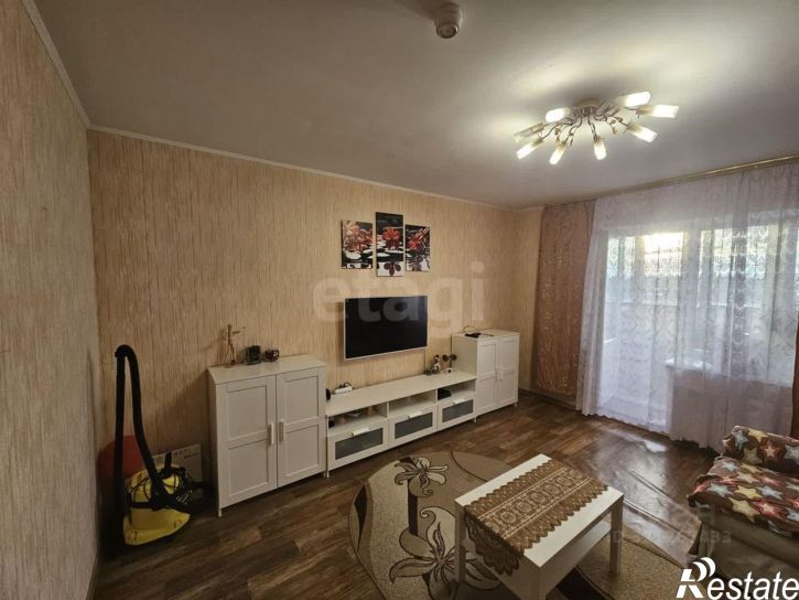 3-комн квартира Стрелковая улица, 28,  д. 28