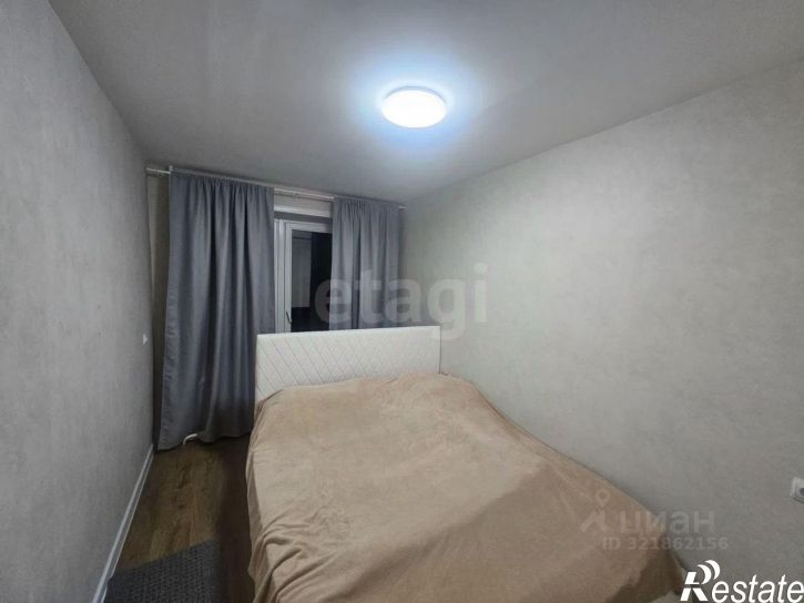 4-комн квартира улица Попова, 63,  д. 63