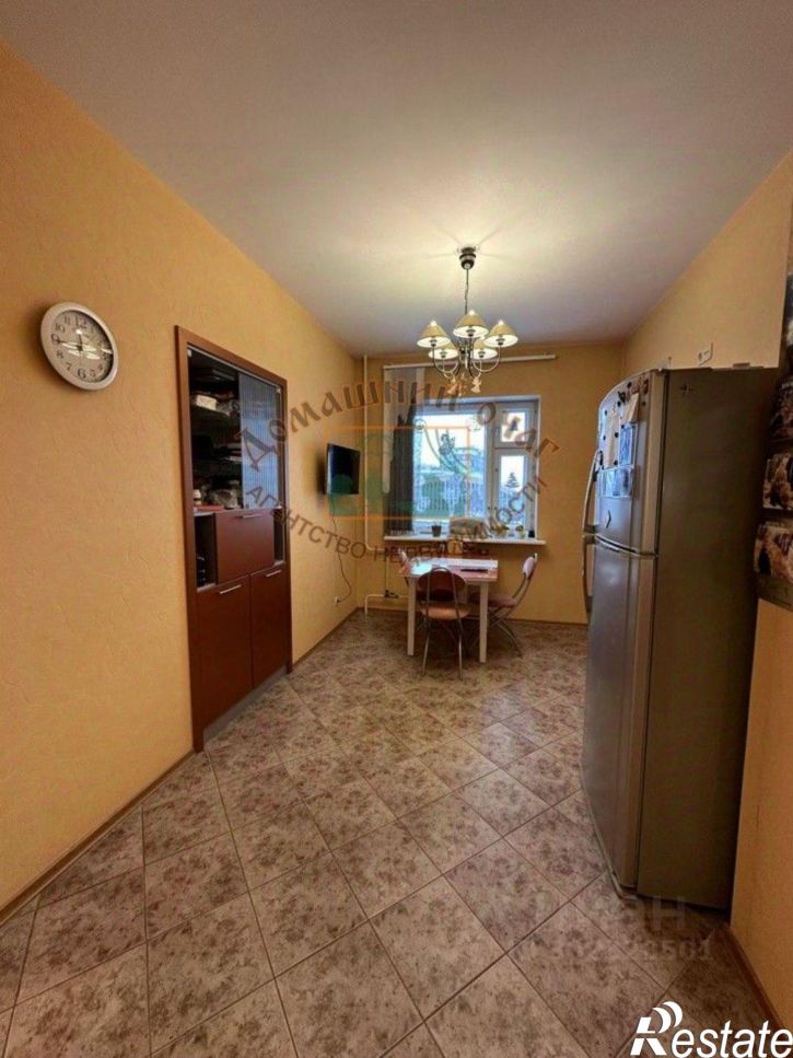 3-комн квартира улица Выучейского, 14,  д. 14