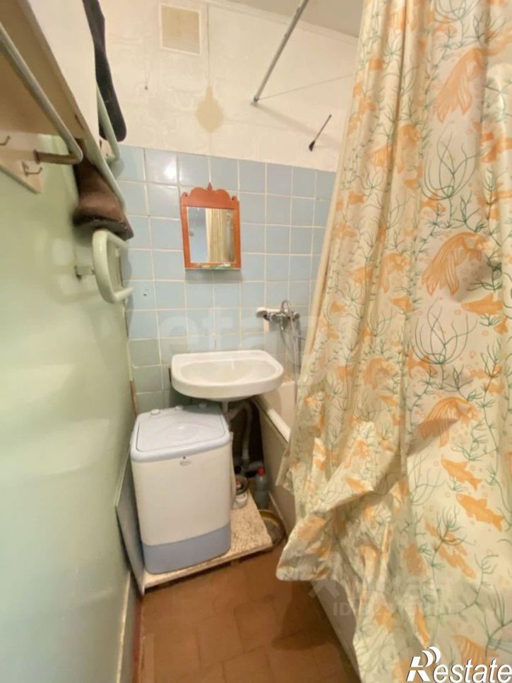 2-комн квартира улица Октябрят, 4,  д. 4