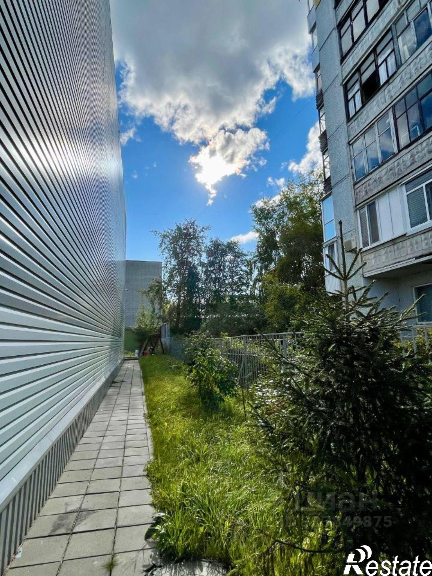 Купить ОСЗ, отдельно стоящее здание за 68 964 600 рублей на ул Смольный Буян, 21