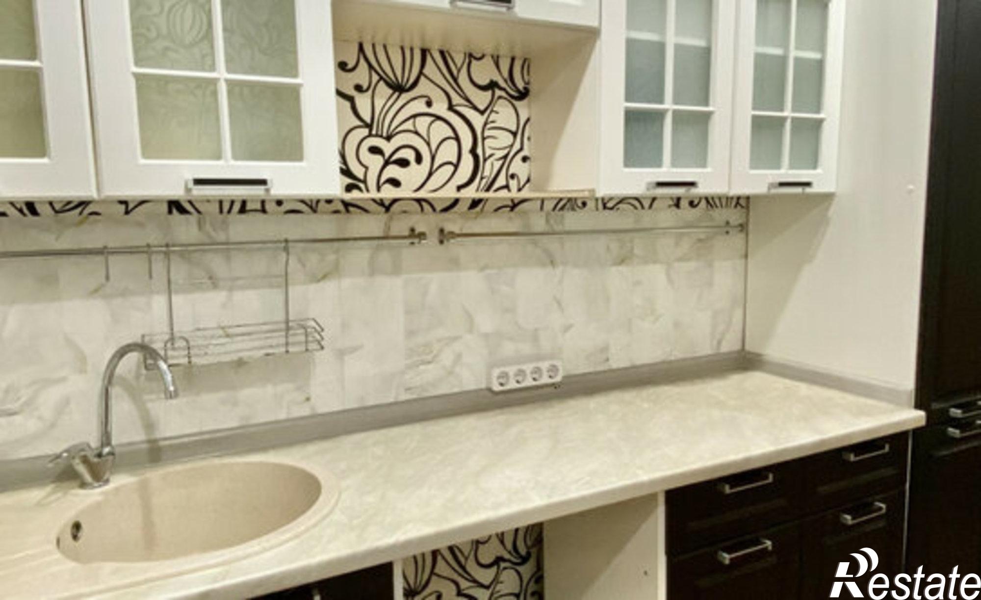 Купить квартиру за 3 350 000 рублей на Никольский проспект, 148