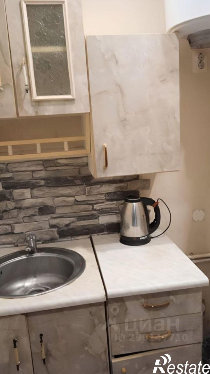 1-комн квартира проспект Ломоносова, 15 к1,  д. 15 к1