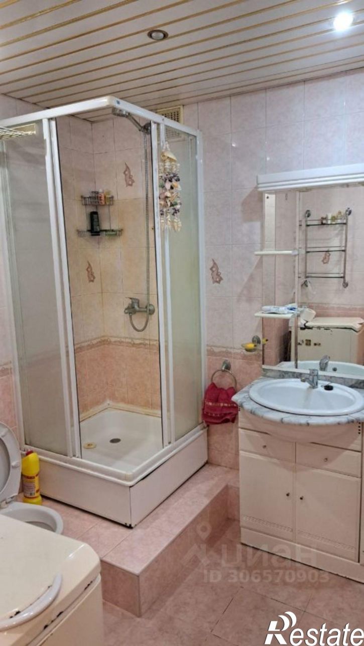 3-комн квартира проспект Дзержинского, 7,  д. 7