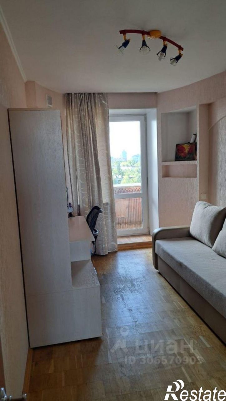 3-комн квартира проспект Дзержинского, 7,  д. 7