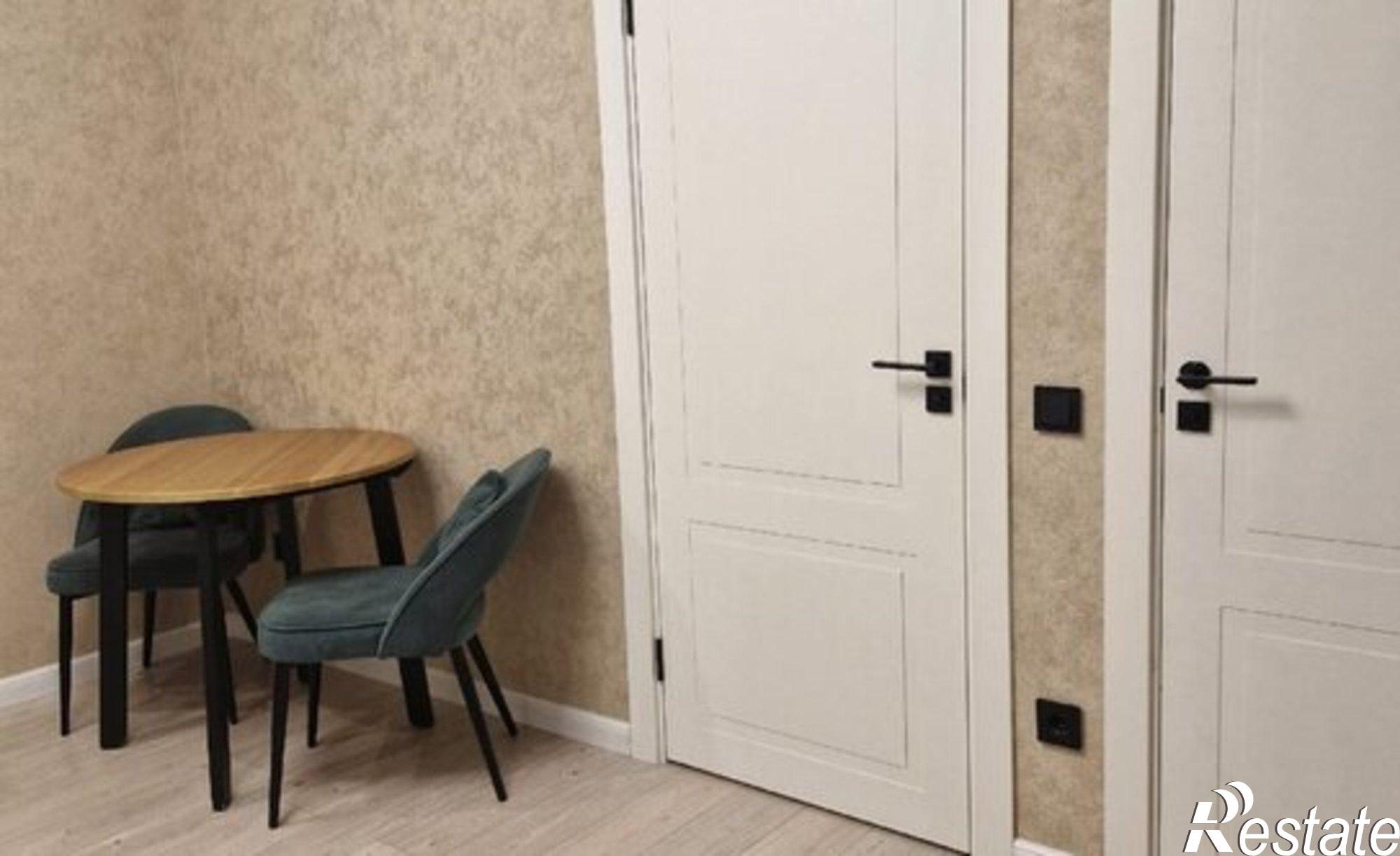 Купить квартиру за 8 500 000 рублей на Новгородский проспект, 94