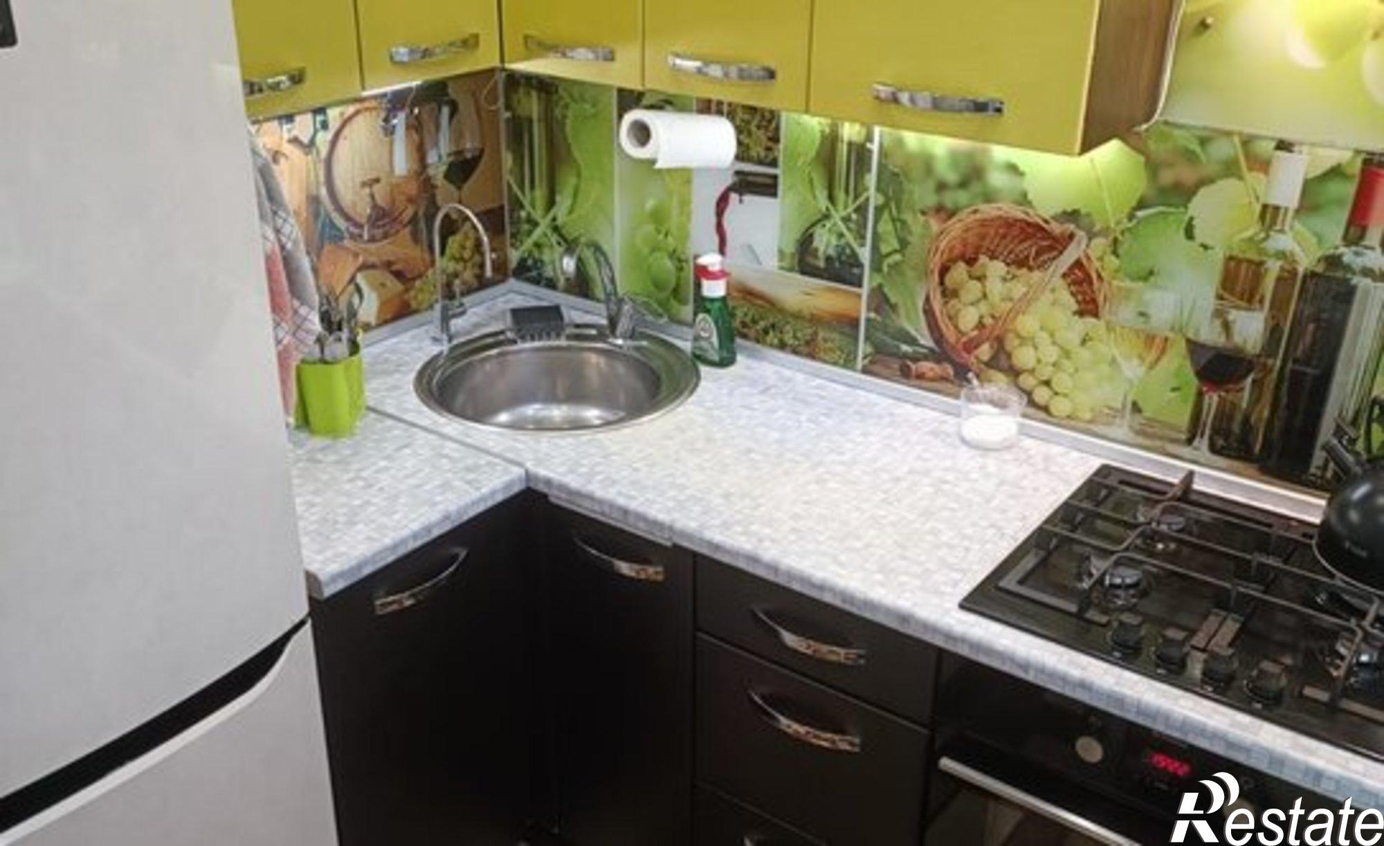 Купить квартиру за 4 880 000 рублей на улица Попова, 25