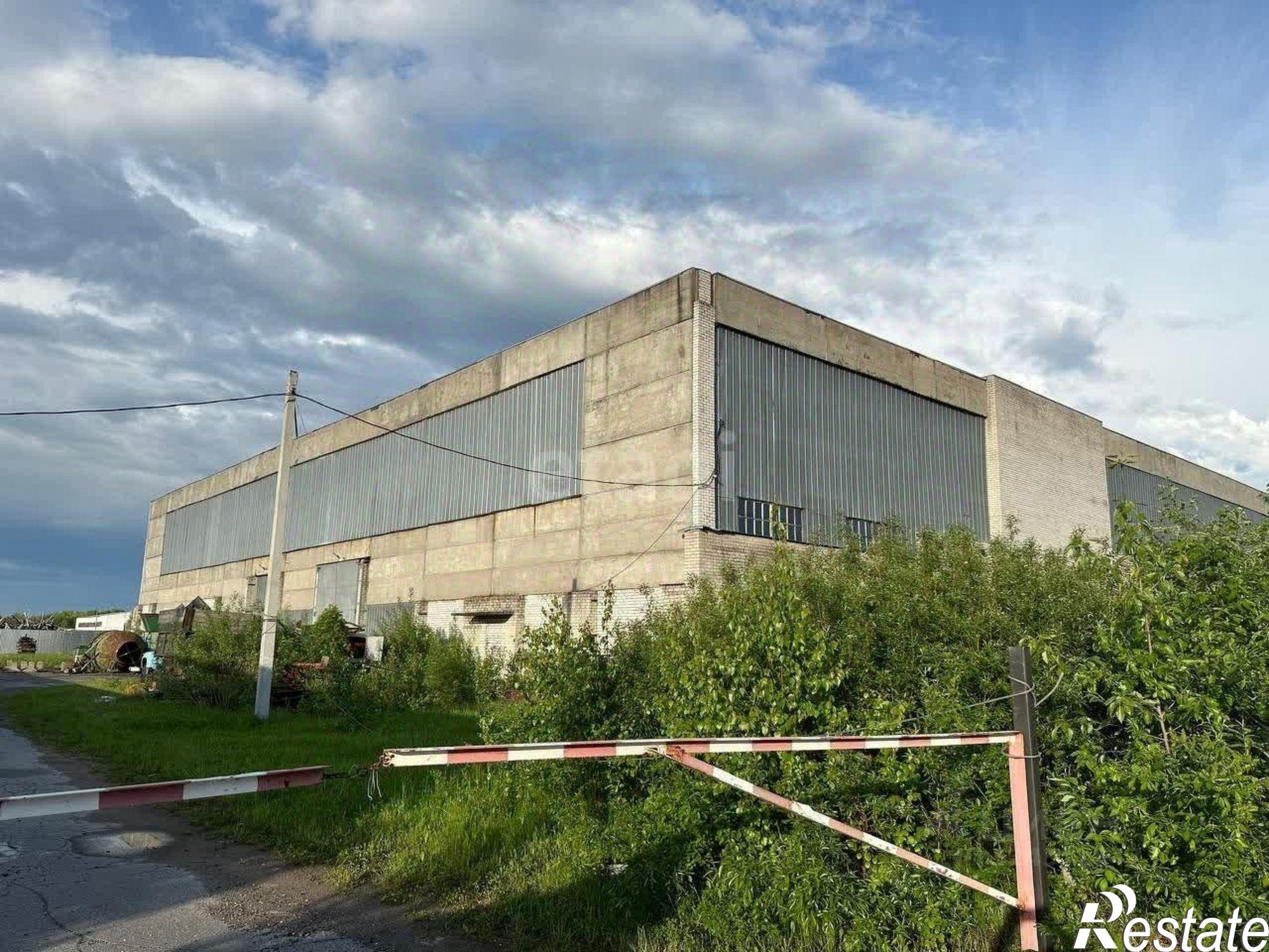 Купить складское помещение за 83 992 300 рублей