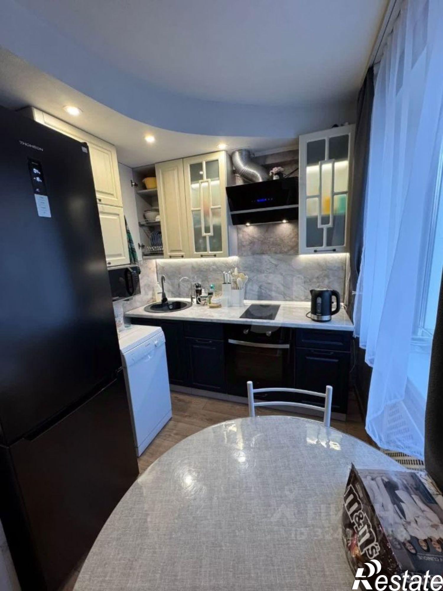 Купить квартиру за 6 300 000 рублей на проезд Приорова, 1