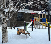 2-комн, 44 кв м, этаж 1/12 ул Серафимовича, 22