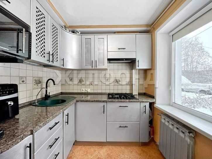 3-комн квартира Троицкий проспект, д.186