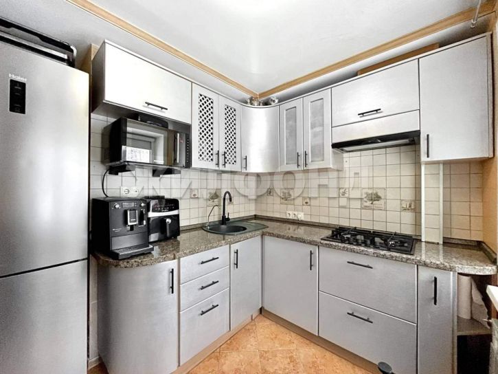 3-комн квартира Троицкий проспект, д.186