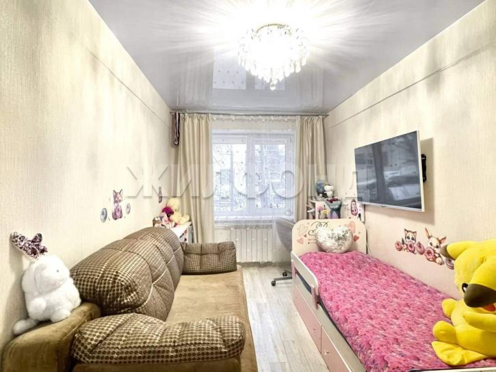 3-комн квартира Троицкий проспект, д.186