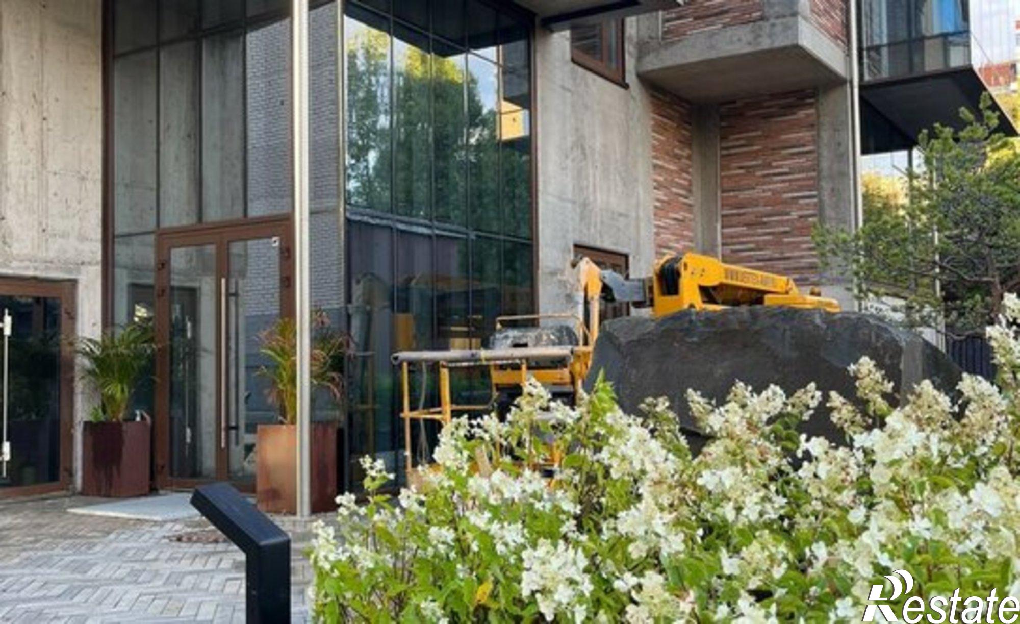 Купить квартиру за 12 700 000 рублей на Новгородский проспект, 134