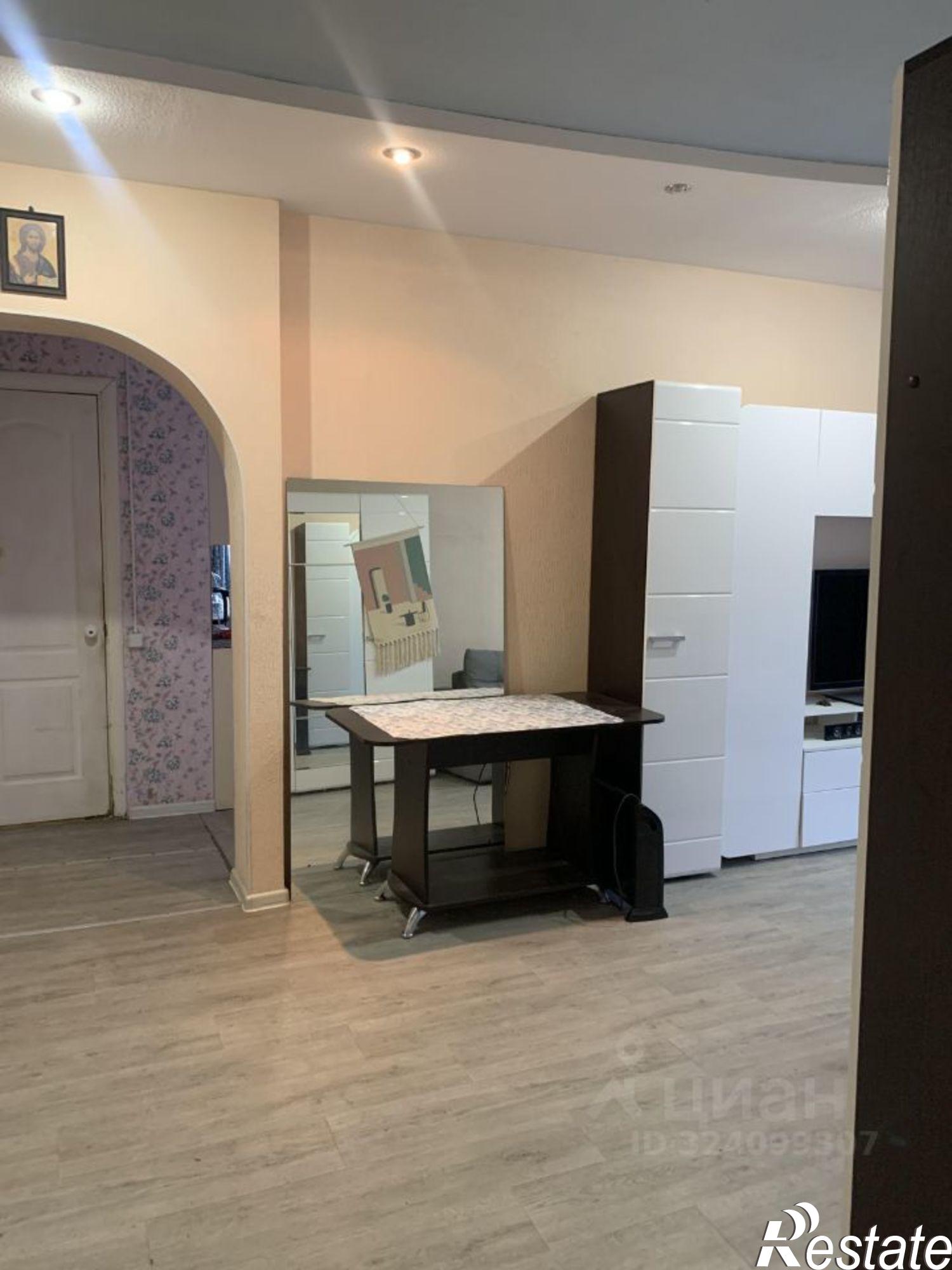 Сдать квартиру за 15 000 рублей на улица Павла Орлова, 11