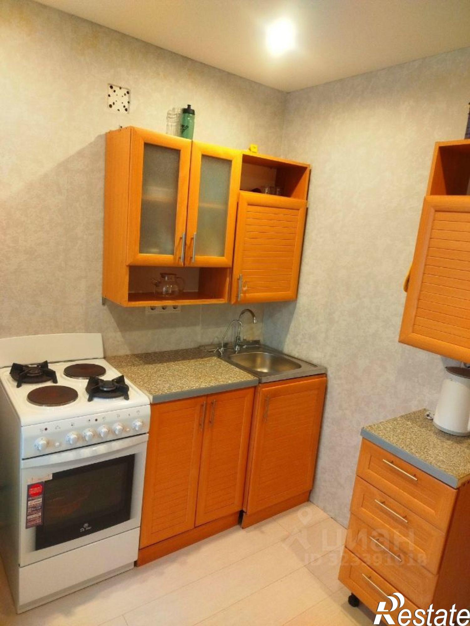 Сдать квартиру за 27 000 рублей на улица Суворова, 12