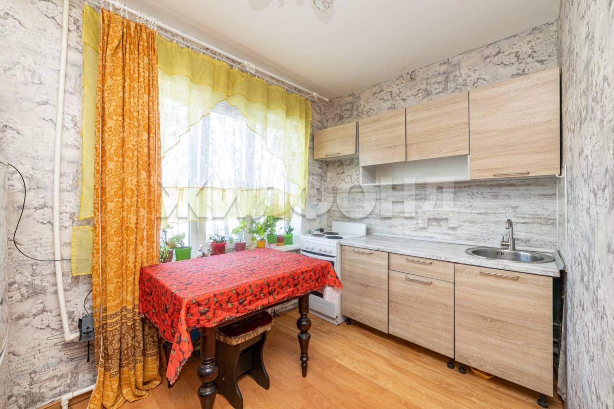 Купить квартиру за 2 499 000 рублей на Школьная ул., д.108