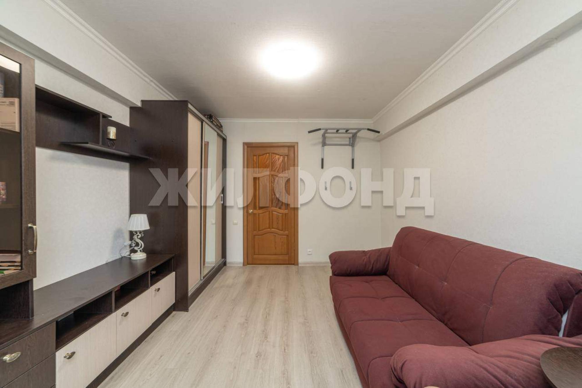 Купить квартиру за 6 400 000 рублей на Урицкого ул., д.49/2