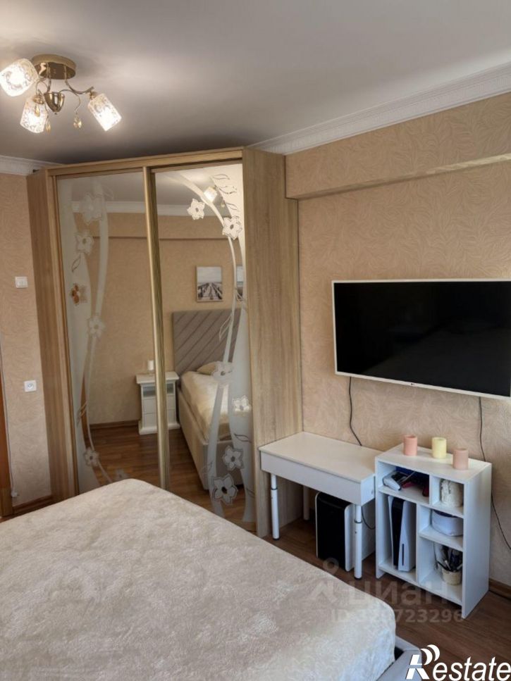 3-комн квартира пр-кт Дзержинского, 3 3,  д. 3 3,  к. 3