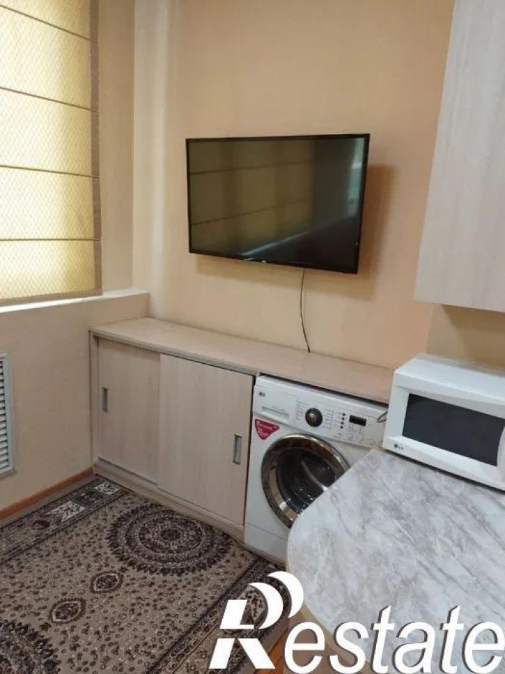 1-комн квартира Логинова, 80