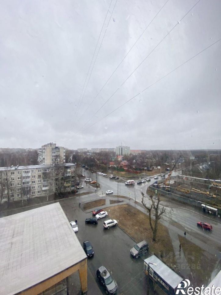 4-комн квартира улица Русанова, 8,  д. 8