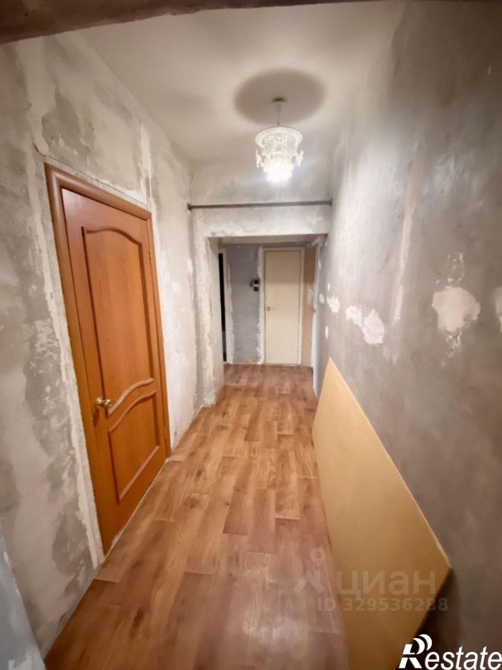 4-комн квартира улица Русанова, 8,  д. 8