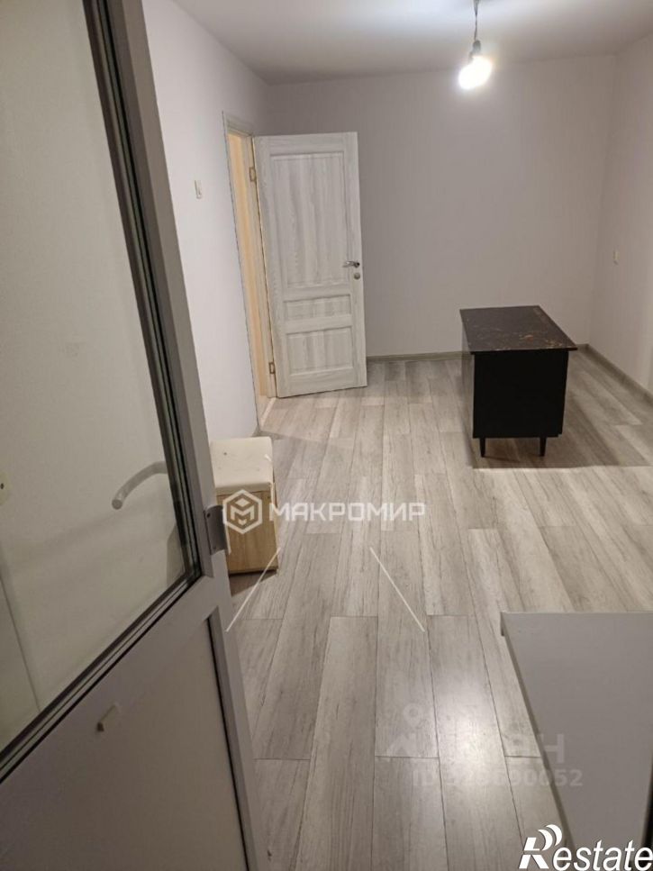 2-комн квартира ул Красина, 8 1,  д. 8 1,  к. 1