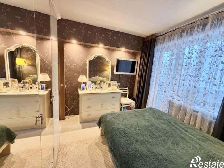 3-комн квартира пр-кт Советских космонавтов, 35,  д. 35