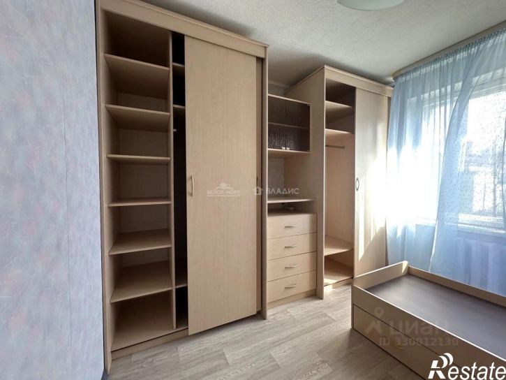 2-комн квартира ул Октябрят, 4 3,  д. 4 3,  к. 3
