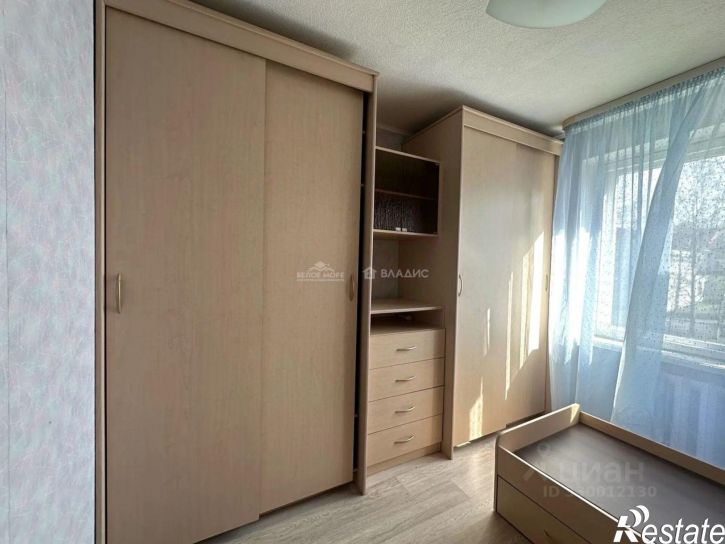 2-комн квартира ул Октябрят, 4 3,  д. 4 3,  к. 3