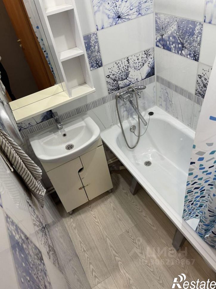 2-комн квартира проспект Дзержинского, 3 к3,  д. 3 к3